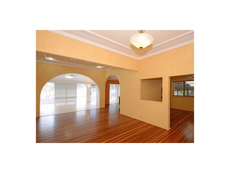 155 Esplanade, Point Vernon QLD 4655