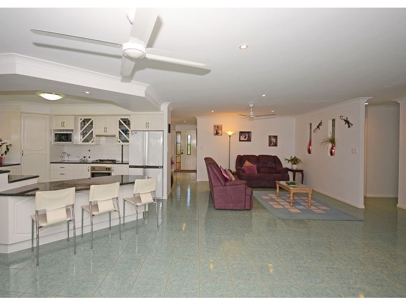 29 Windjammer Circuit, River Heads QLD 4655
