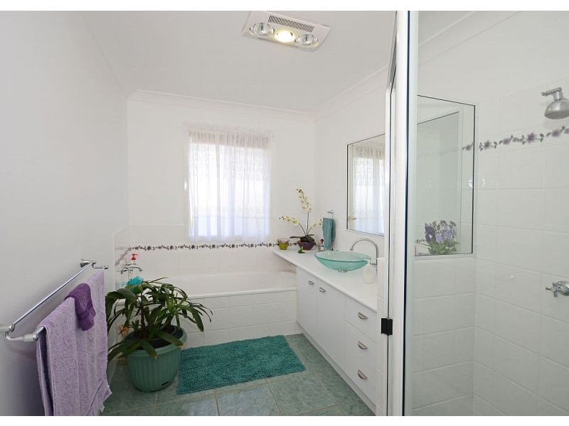 29 Windjammer Circuit, River Heads QLD 4655