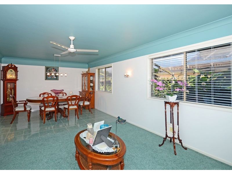 29 Windjammer Circuit, River Heads QLD 4655