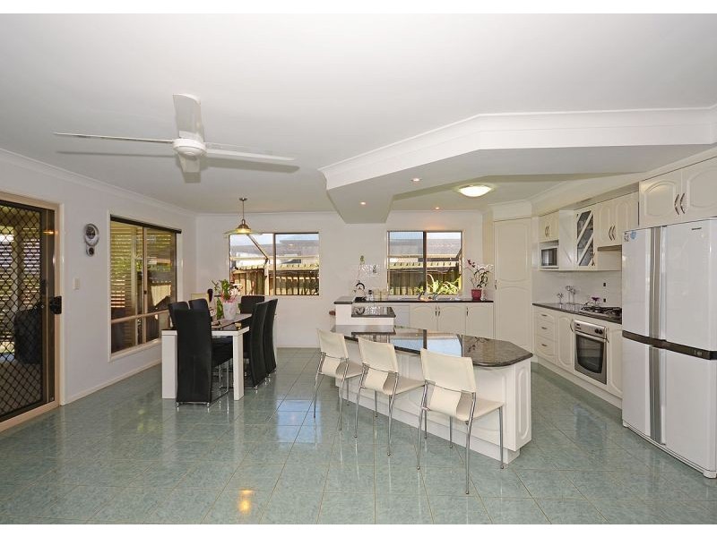 29 Windjammer Circuit, River Heads QLD 4655