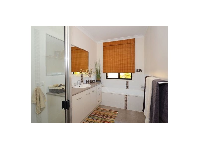 49 Mal Campbell Drive, Craignish QLD 4655