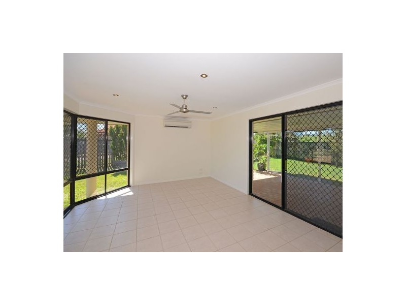 60 Chancellor Drive, Urraween QLD 4655