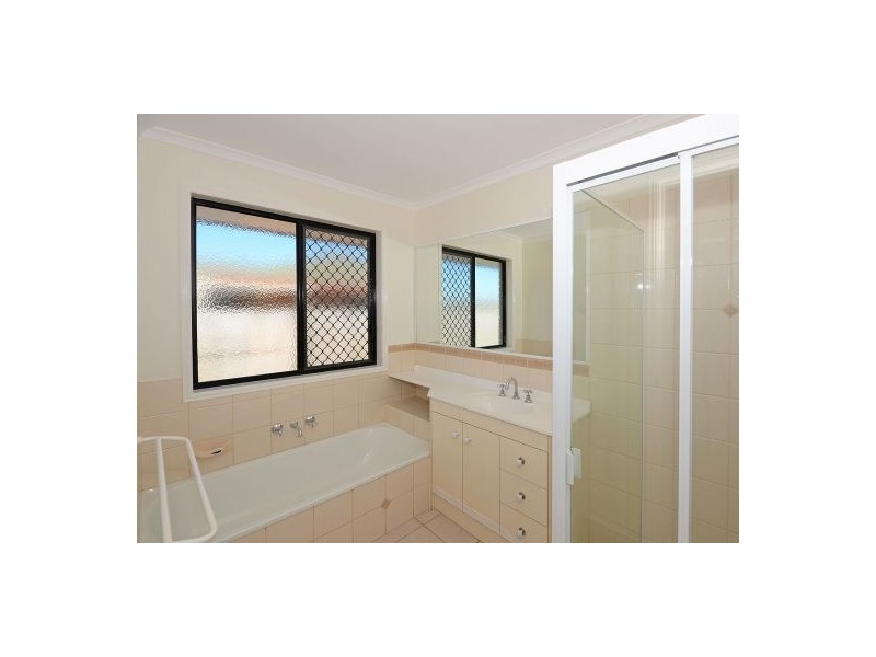 60 Chancellor Drive, Urraween QLD 4655