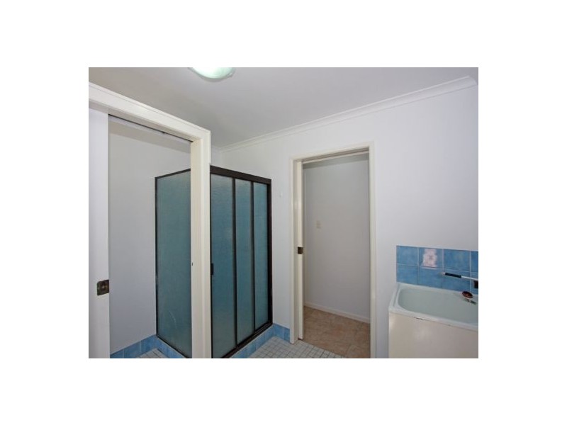 9 Top Street, Torquay QLD 4655