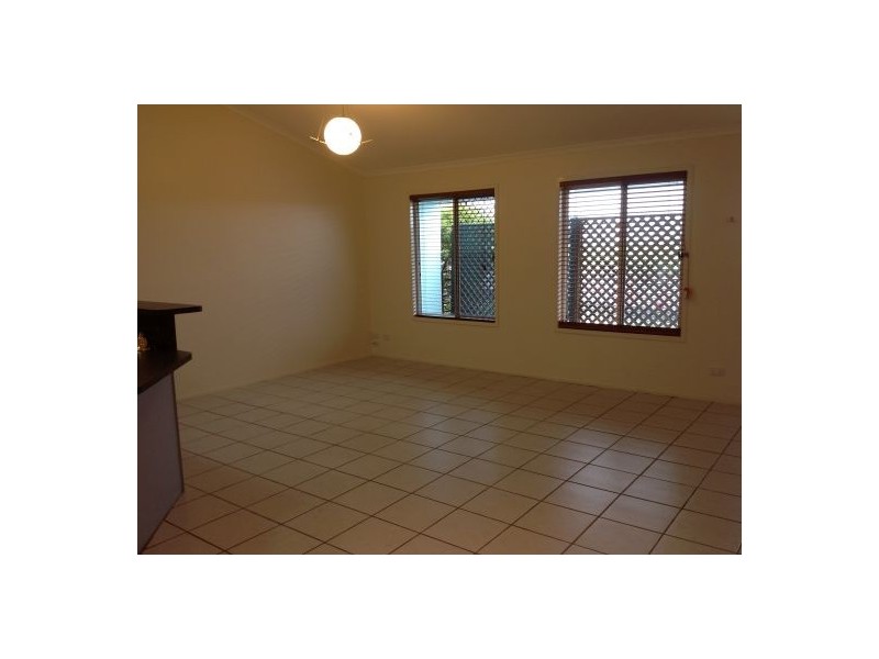 2/11 Doolong Road, Kawungan QLD 4655