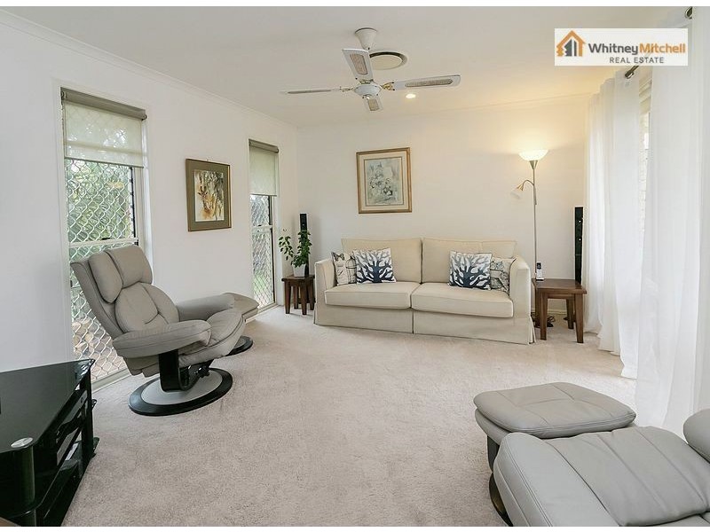 16 Banks Court, Torquay QLD 4655