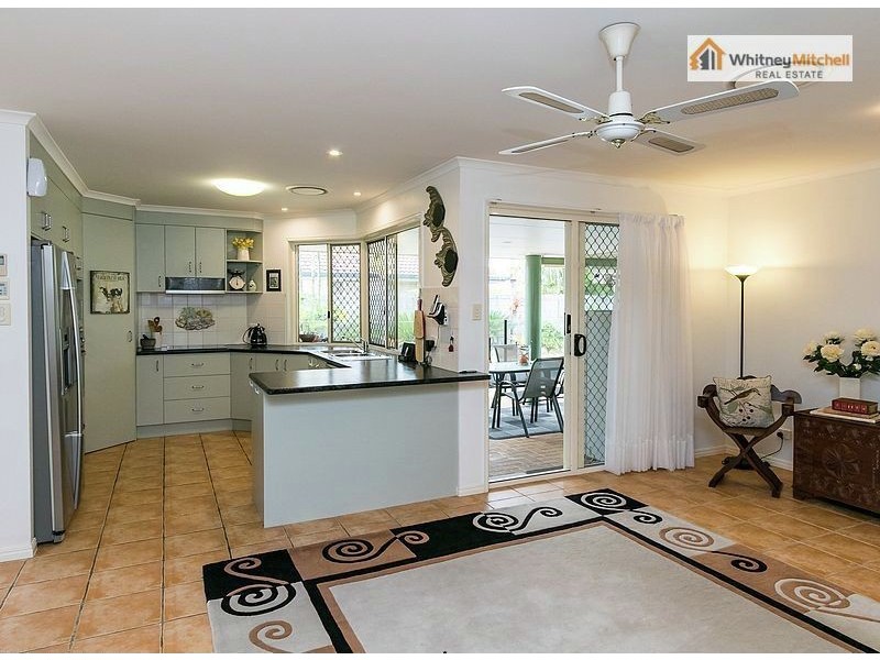 16 Banks Court, Torquay QLD 4655