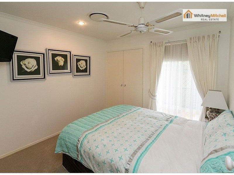 16 Banks Court, Torquay QLD 4655