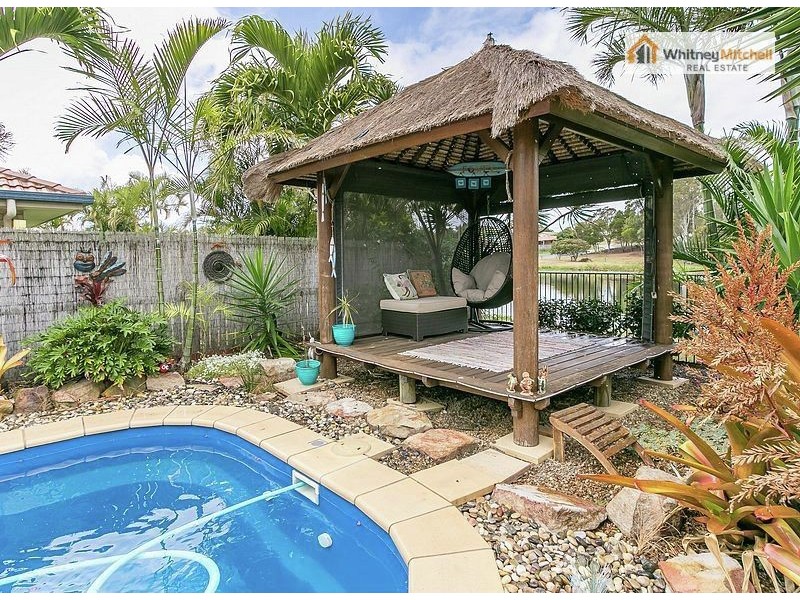 16 Banks Court, Torquay QLD 4655