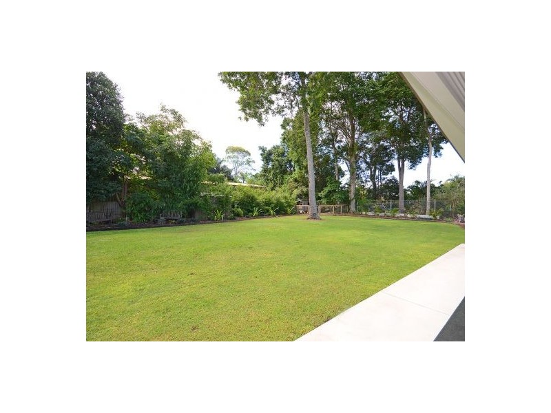 8 Sempfs Road, Dundowran Beach QLD 4655