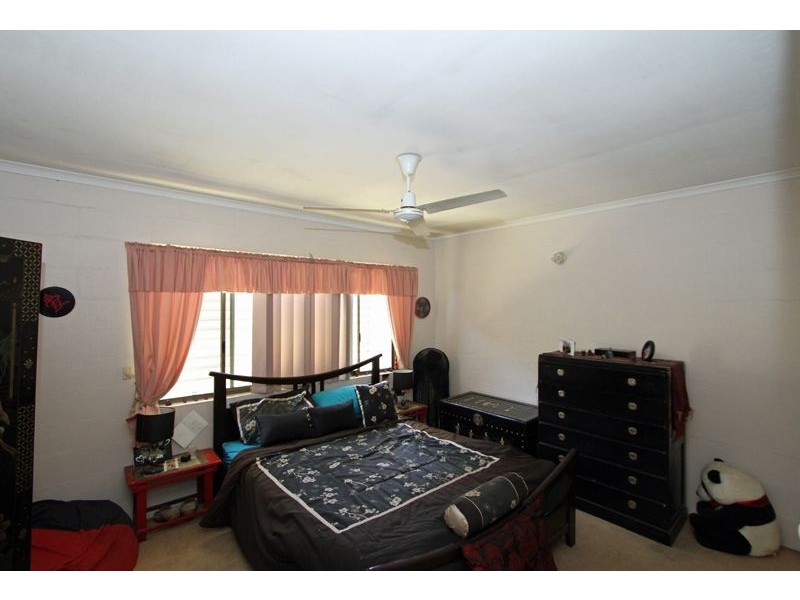 4/445 Esplanade, Torquay QLD 4655