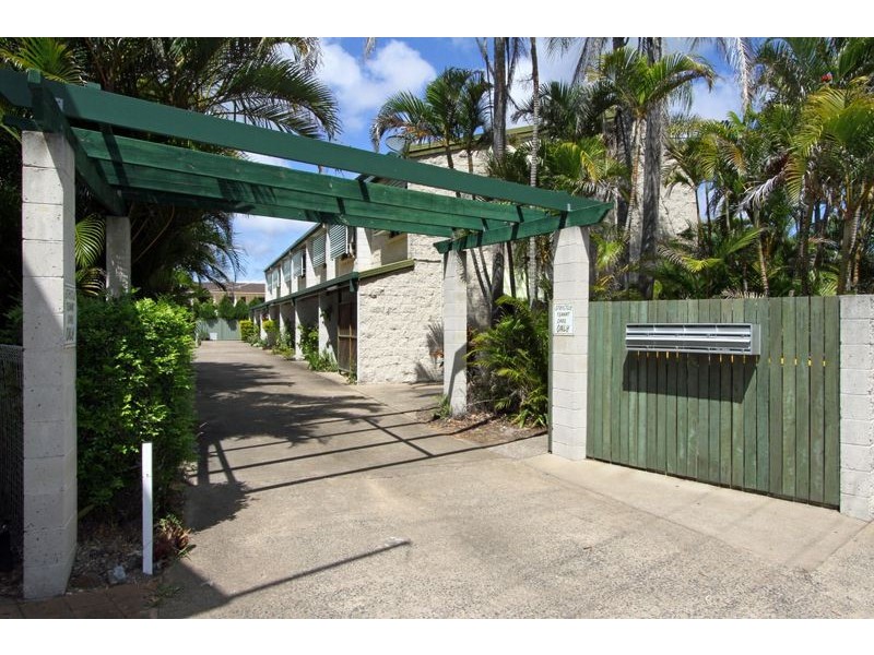 4/445 Esplanade, Torquay QLD 4655