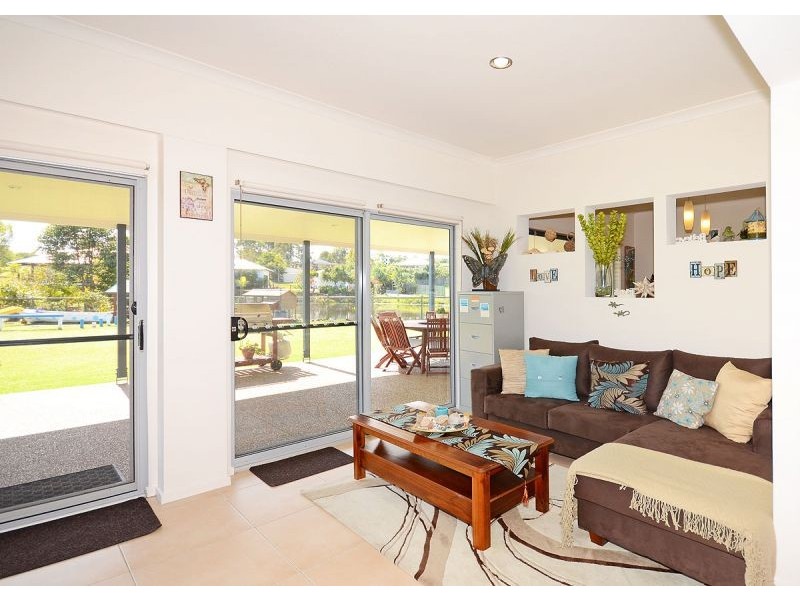 3 Jasmine Court, Dundowran Beach QLD 4655