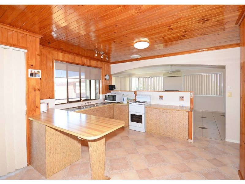 3 Martin Street, Point Vernon QLD 4655