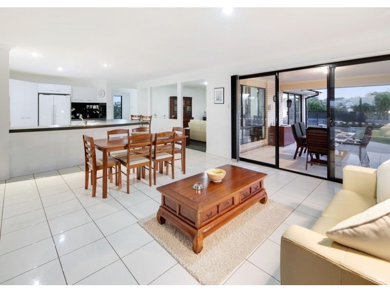 22 Jasmine Court, Dundowran Beach QLD 4655