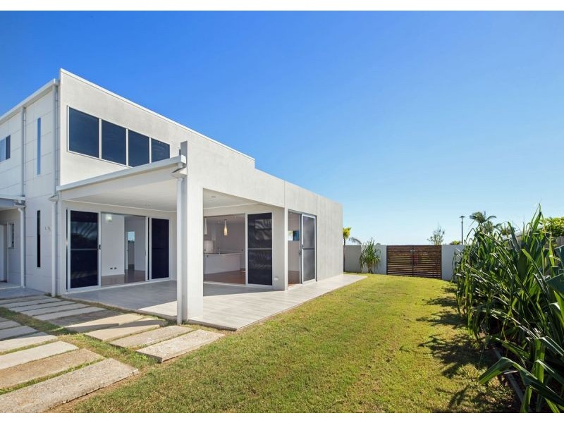 16 Davis Drive, Kawungan QLD 4655