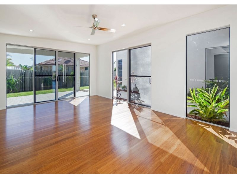 57 Royal Drive, Kawungan QLD 4655