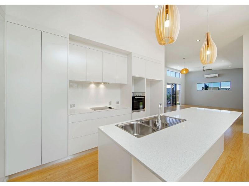 51 Royal Drive, Kawungan QLD 4655