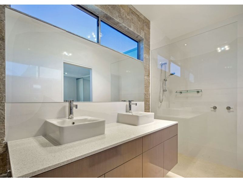 51 Royal Drive, Kawungan QLD 4655