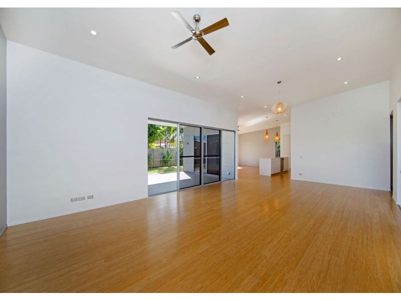 51 Royal Drive, Kawungan QLD 4655