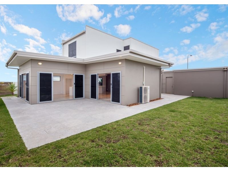 18 Davis Drive, Kawungan QLD 4655