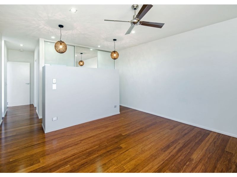 64 Royal Drive, Kawungan QLD 4655