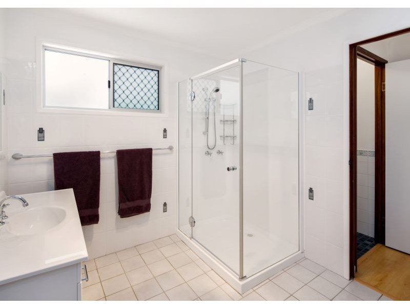 71 Lord Street, Sunshine Acres QLD 4655