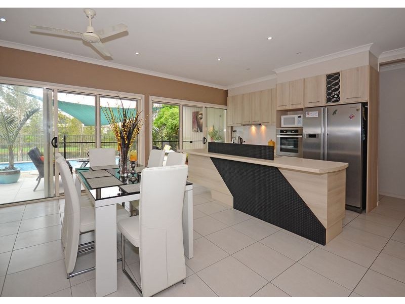 19 Harmony Avenue, Urraween QLD 4655