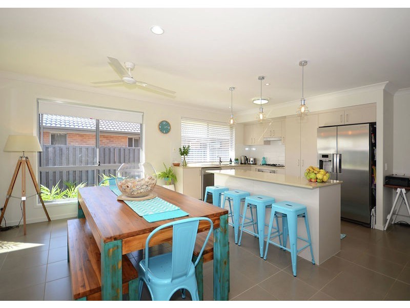 24 Oxley Circuit, Urraween QLD 4655