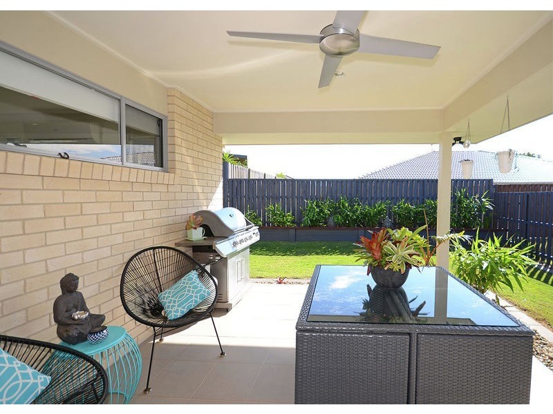 24 Oxley Circuit, Urraween QLD 4655