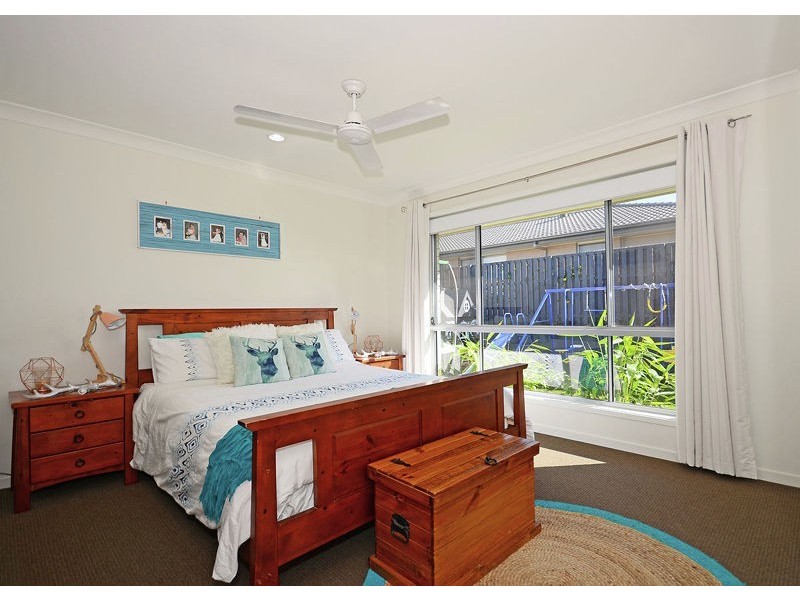24 Oxley Circuit, Urraween QLD 4655