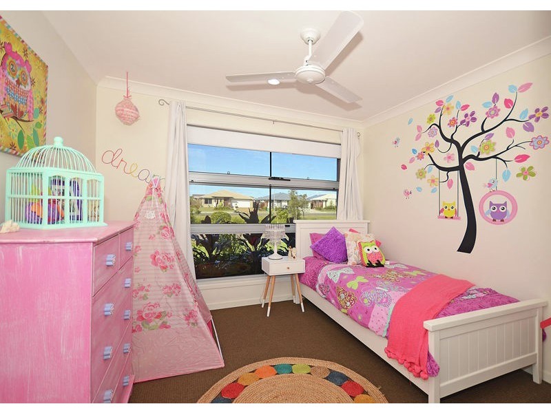 24 Oxley Circuit, Urraween QLD 4655