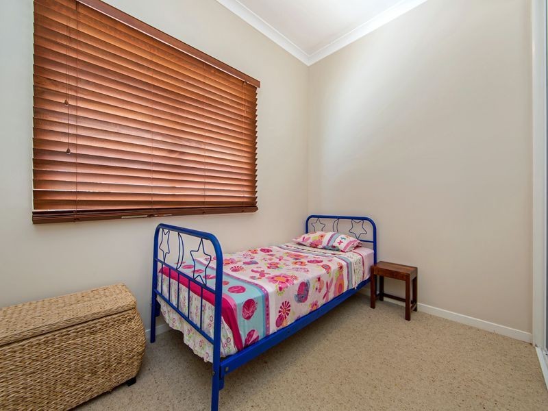 5 Margaret, Urangan QLD 4655