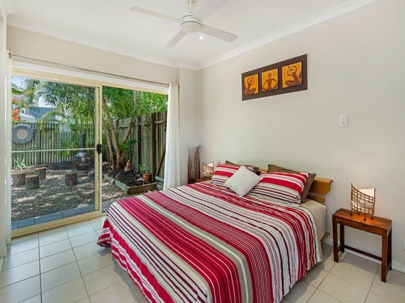 5 Margaret, Urangan QLD 4655