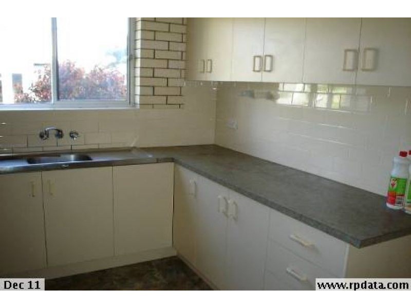 2/47 Truro Street, Torquay QLD 4655