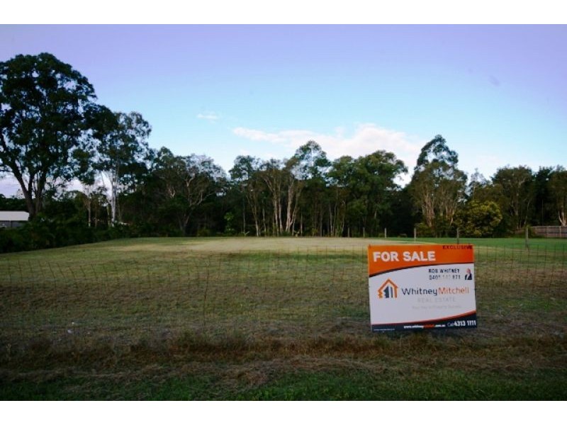 48 Hughes Road, Urangan QLD 4655