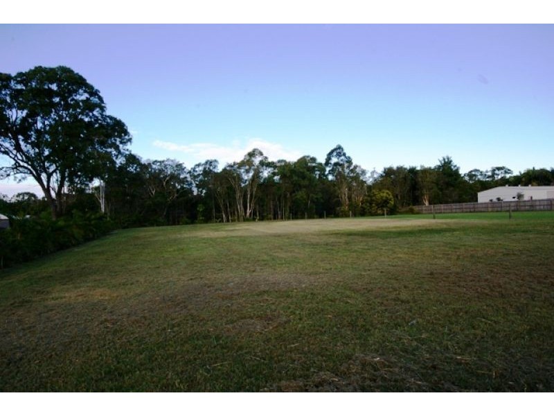 48 Hughes Road, Urangan QLD 4655