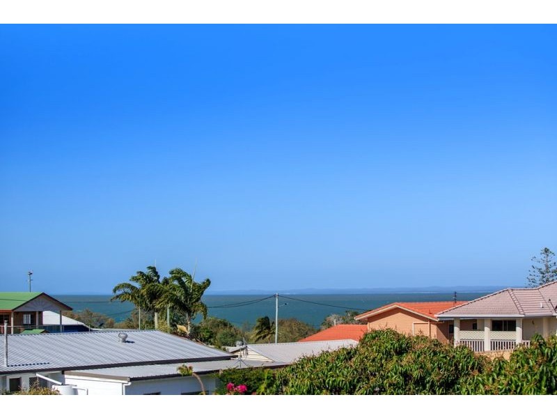 9 Bell Street, Point Vernon QLD 4655