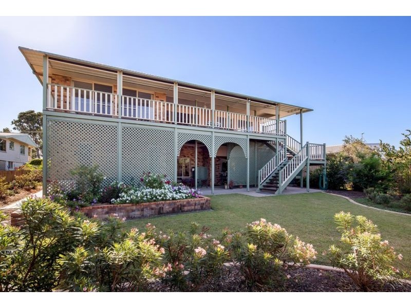 9 Bell Street, Point Vernon QLD 4655