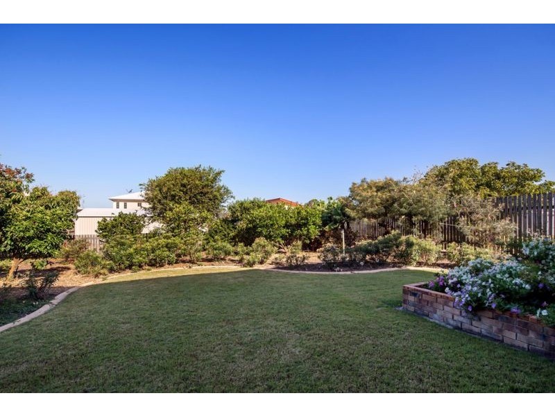 9 Bell Street, Point Vernon QLD 4655