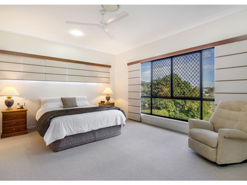 24 Turrum Street, Scarness QLD 4655