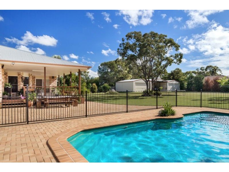 17 Sandalwood Drive, Wondunna QLD 4655