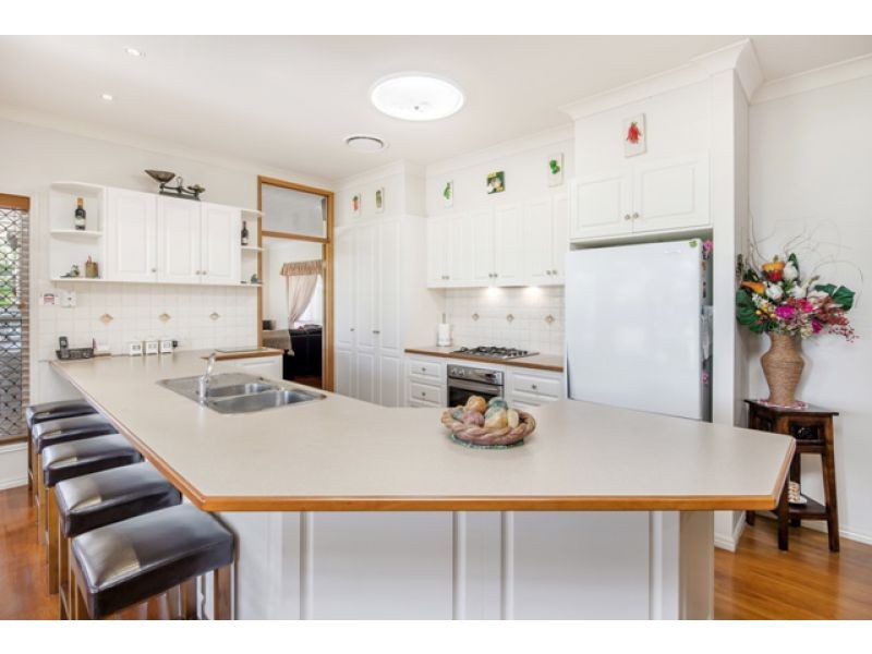 17 Sandalwood Drive, Wondunna QLD 4655