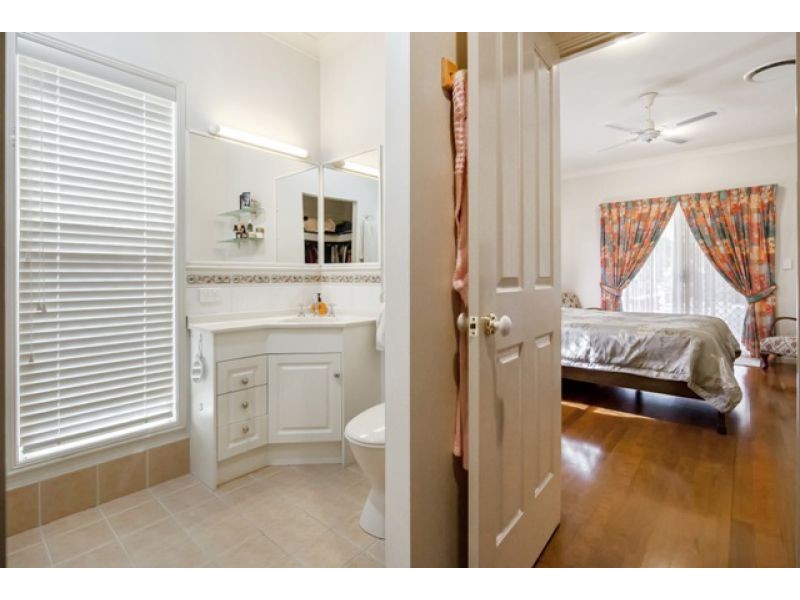 17 Sandalwood Drive, Wondunna QLD 4655