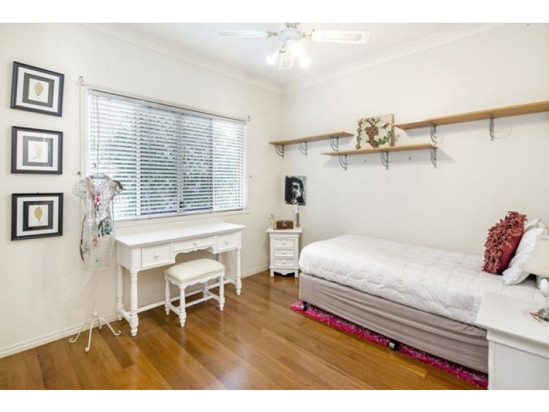 17 Sandalwood Drive, Wondunna QLD 4655