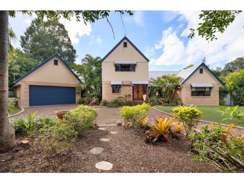 4 Meadow Drive, Dundowran Beach QLD 4655