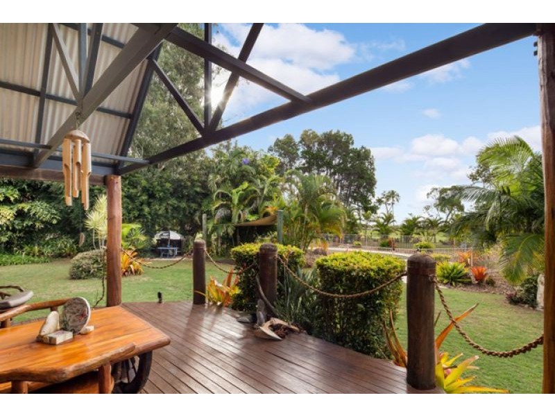 4 Meadow Drive, Dundowran Beach QLD 4655