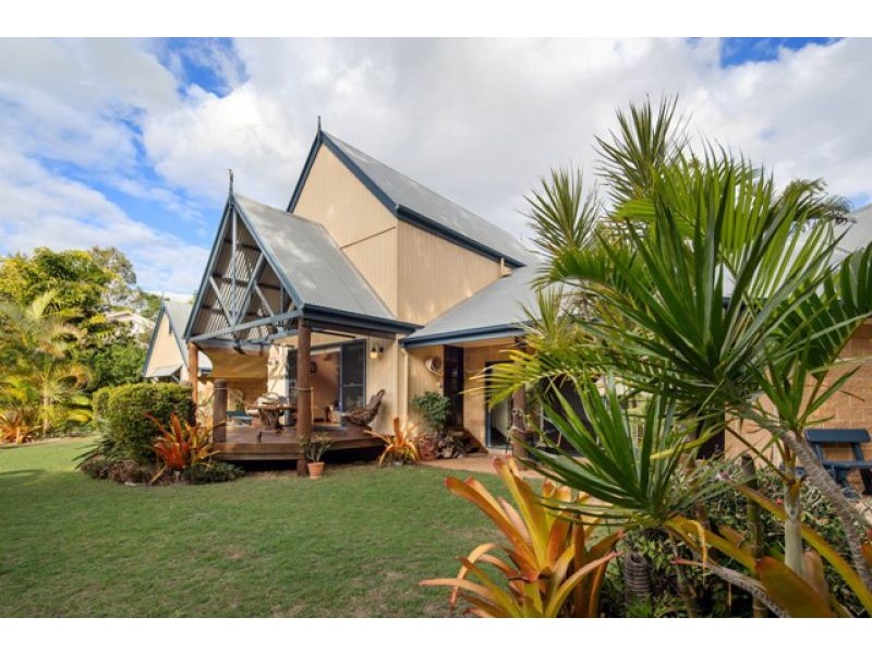 4 Meadow Drive, Dundowran Beach QLD 4655