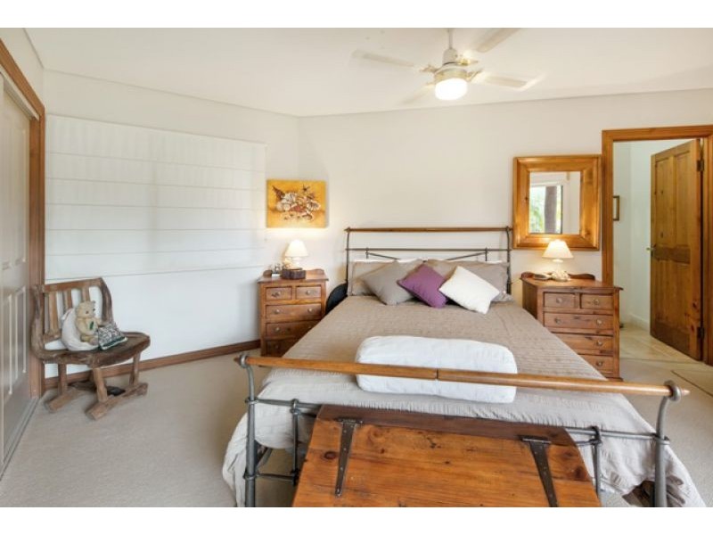 4 Meadow Drive, Dundowran Beach QLD 4655